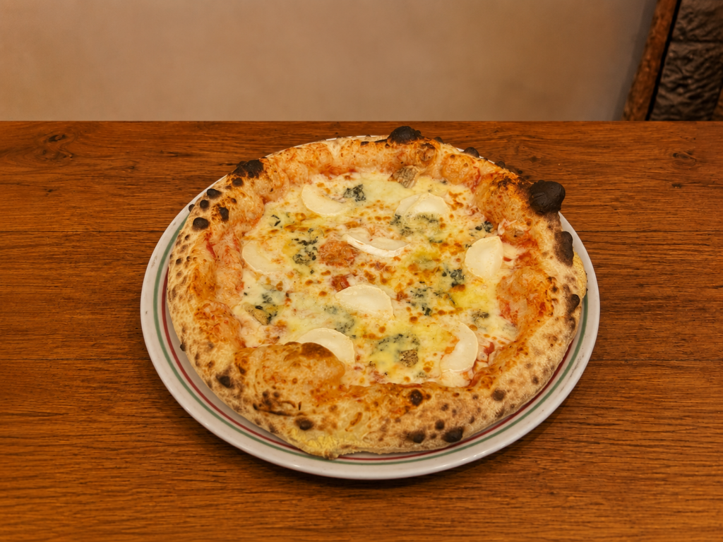 Pizza Quatre Fromages artisanale à Clermont dans l'Oise - Pizza Esposito